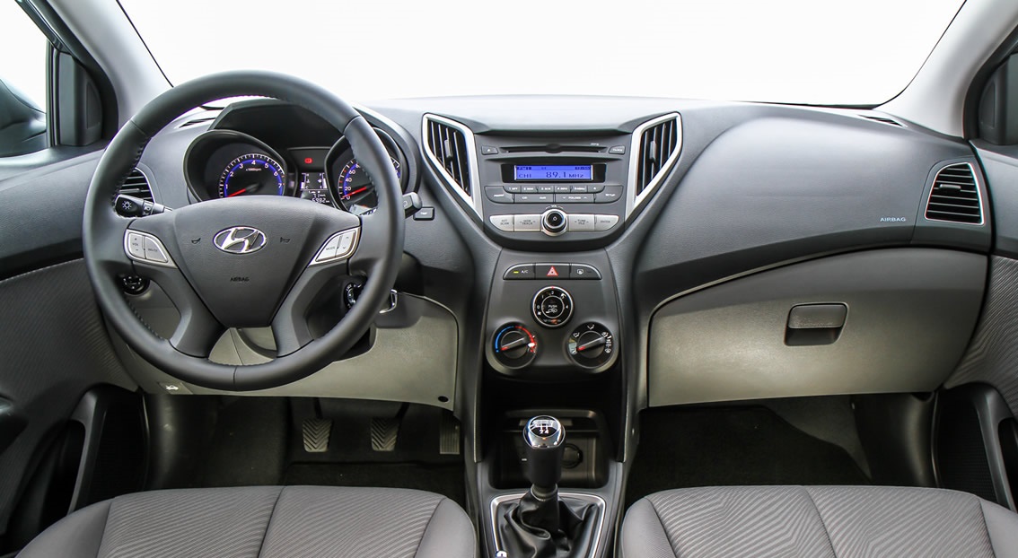 hyundai-hb20-2012-15.jpg